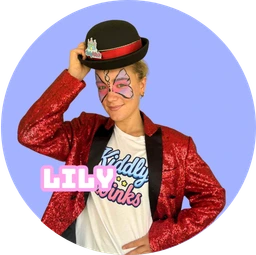 Lily the magician Brisa the Magician